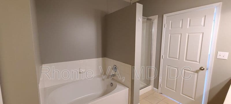 Herndon Condo: 12937 Centre Park Cir