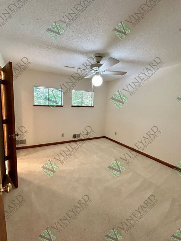 Sandy Springs House: 115 Nesbit Ferry Place