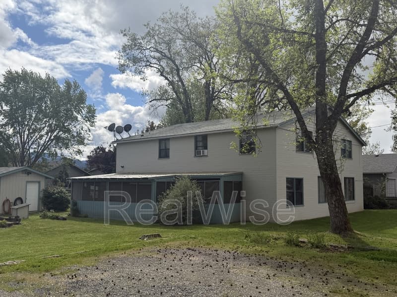 Grants Pass Condo: 1628 Leonard Rd