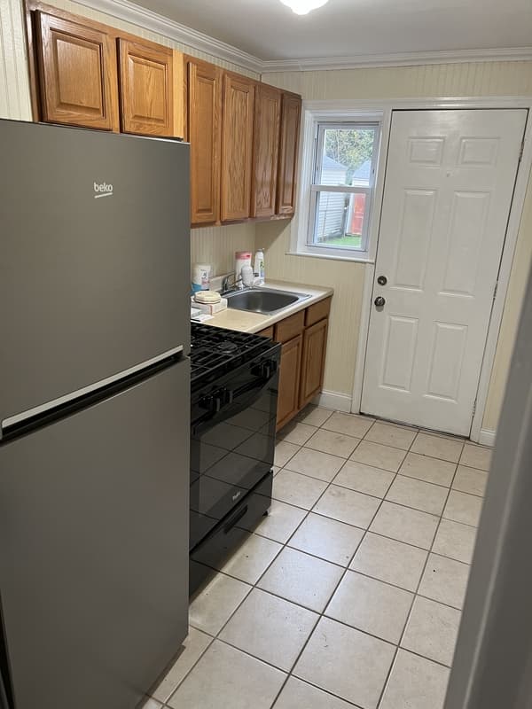Wilmington House: 105 Bungalow Avenue