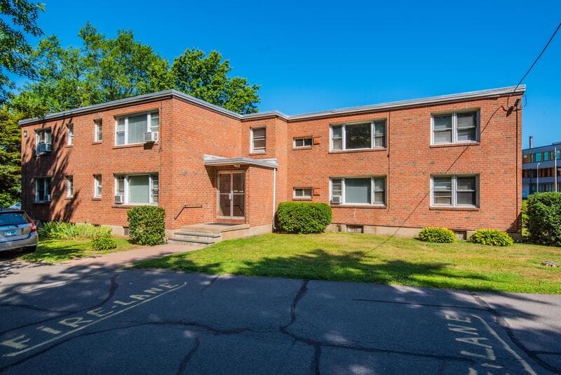 East Hartford Condo: 353 A Main Street