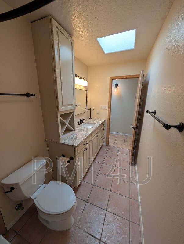 Albuquerque House: 12612 Carmel Ct NE