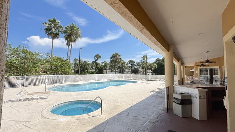 Bunnell Condo: 4600 East Moody Boulevard 15D