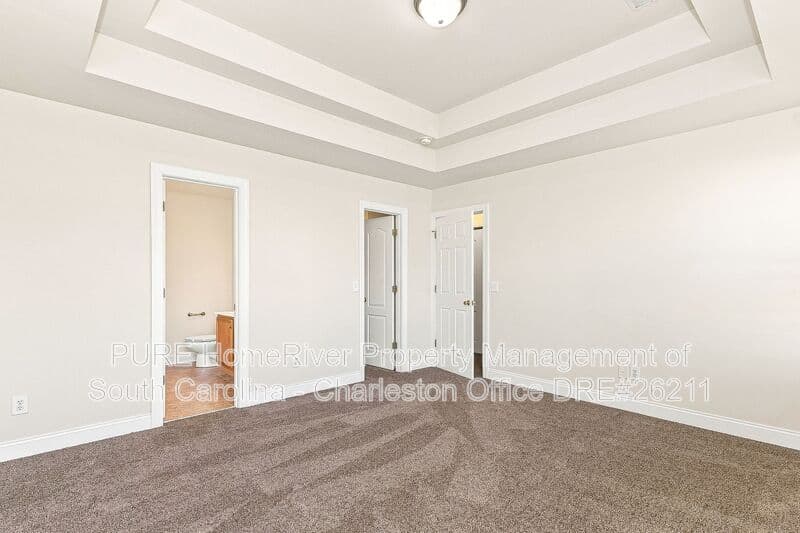 Ladson House: 229 Equinox Cir