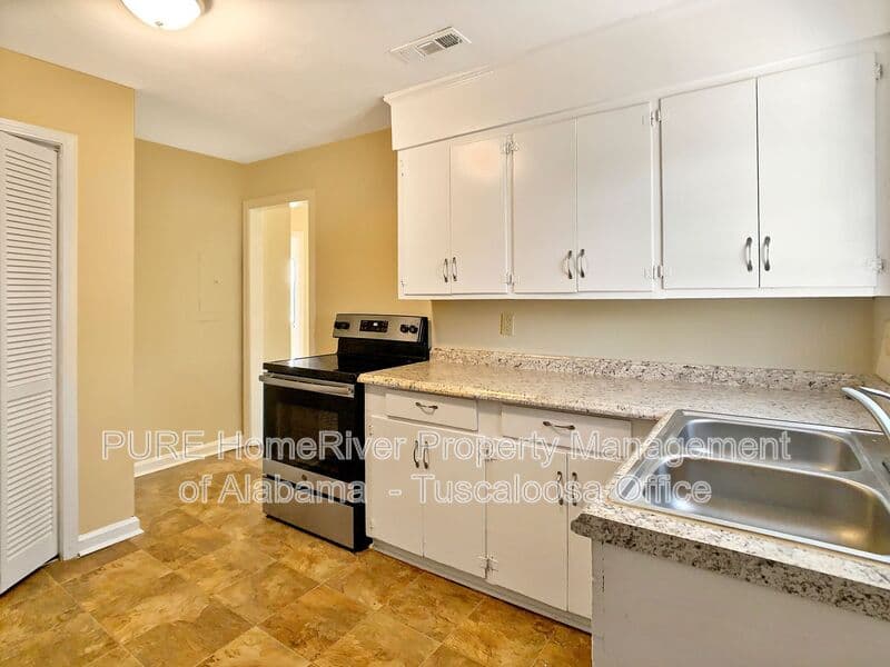 Tuscaloosa House: 1120 19th Street - CS 5