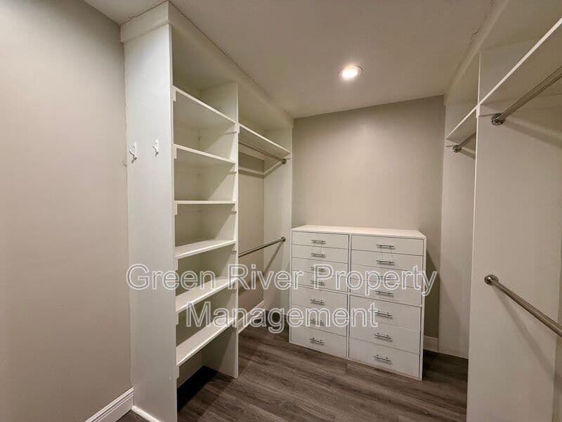 Jacksonville House: 12955 Julington Ridge Drive E
