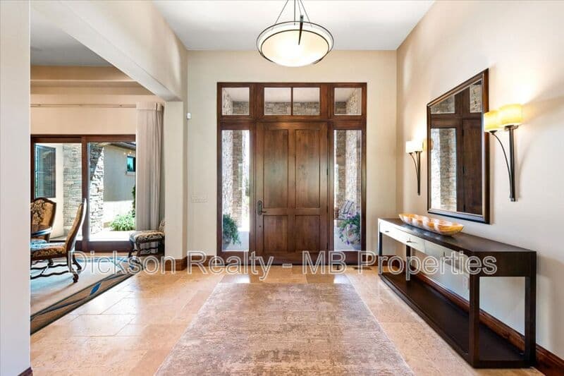 Reno House: 6645 De Chardin Lane