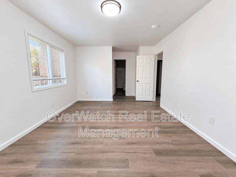 Anhcorage House: 10031 Nantucket Cir