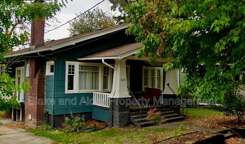 Portland House: 5104 NE 15th Ave