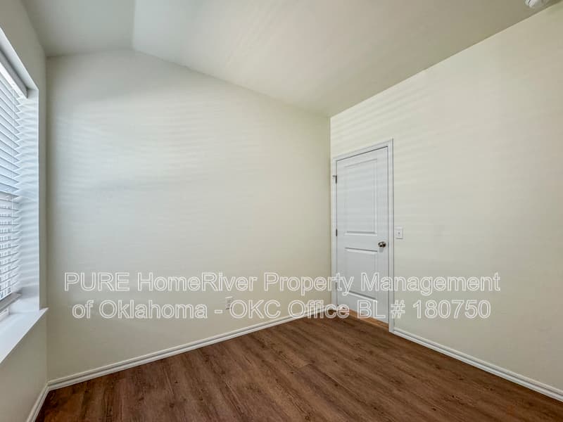 Oklahoma City Condo: 11423 University Dr