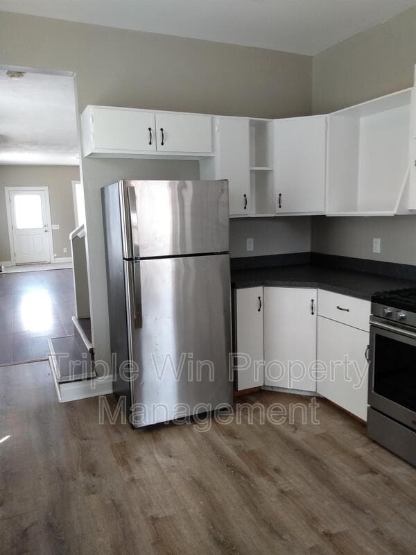 St. Louis House: 236 Wachtel Ave
