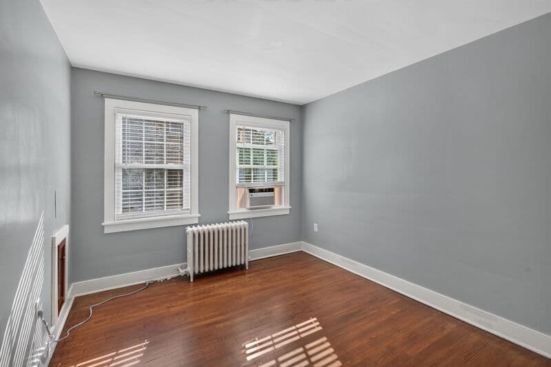 Newport News Condo: 318 61st St - 318