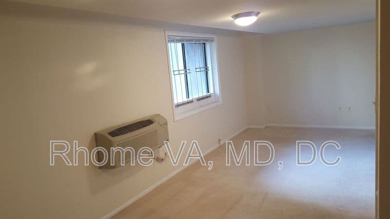 Alexandria Condo: 3210 S 28th St
