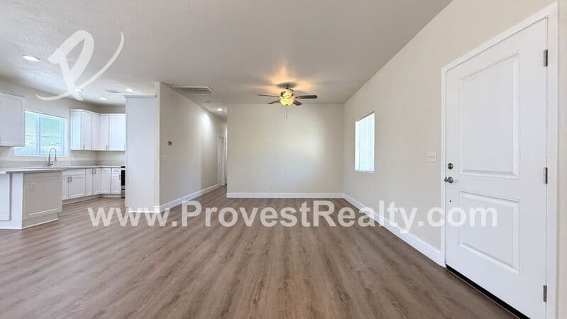 Apple Valley House: 20125 Zuni Rd