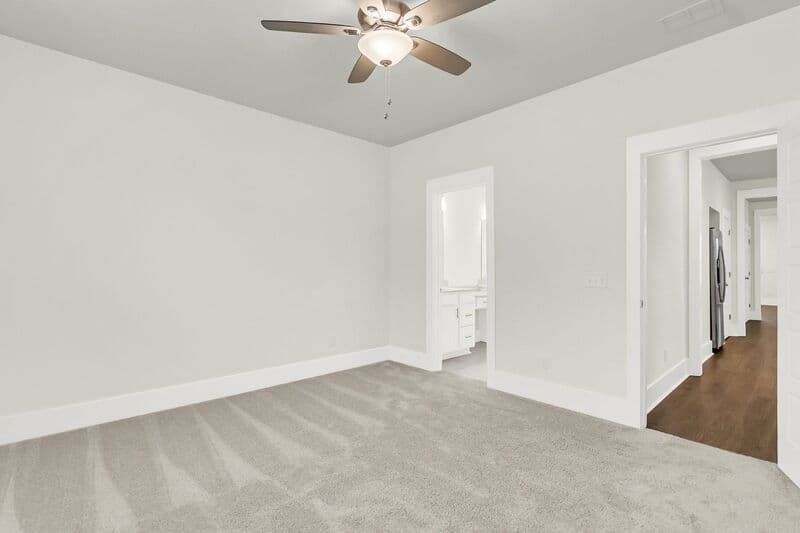 Summerville Townhome: 254 Symphony Ave