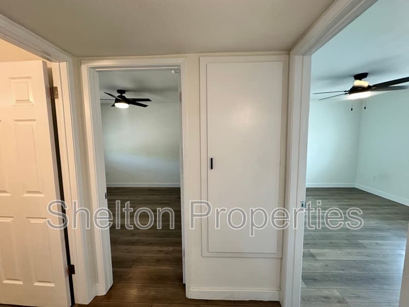 Sun City House: 10806 W Camelot Cir