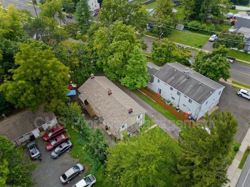 Somerville Condo: 148 Davenport Street