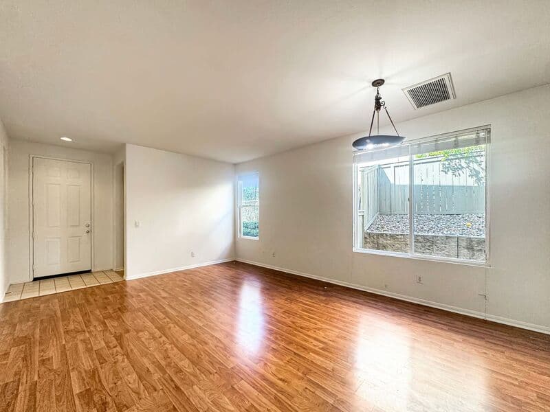 Poway House: 12229 Juniper Way