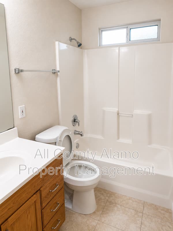 Converse Condo: 8129 Morning Grove
