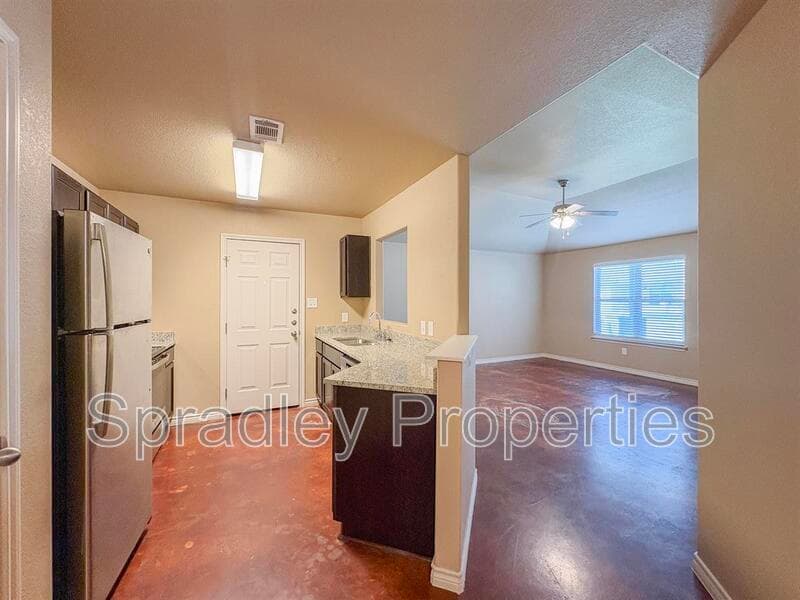 Belton Condo: 1009B Llano Ct