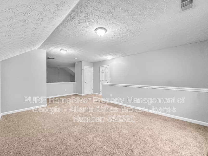 Jackson House: 112 Tyler Way