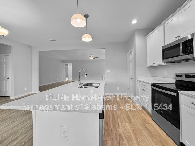 Foley House: 1251 Cater Lee Way