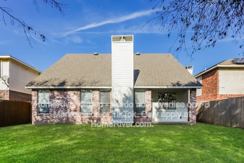 Duncanville House: 542 Alameda Ave