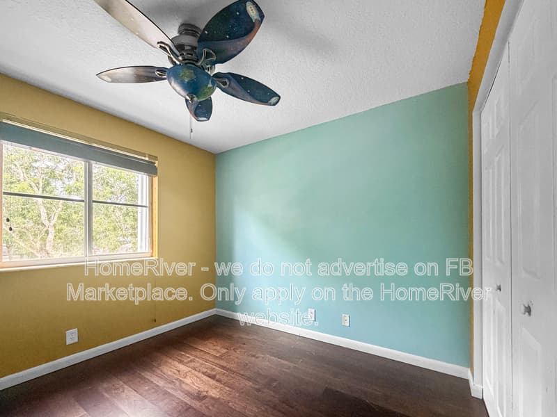 Weston House: 4332 Fox Holw