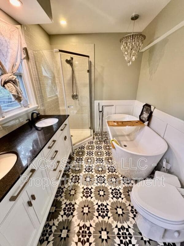 Kansas City House: 4311 NW 80th Terrace