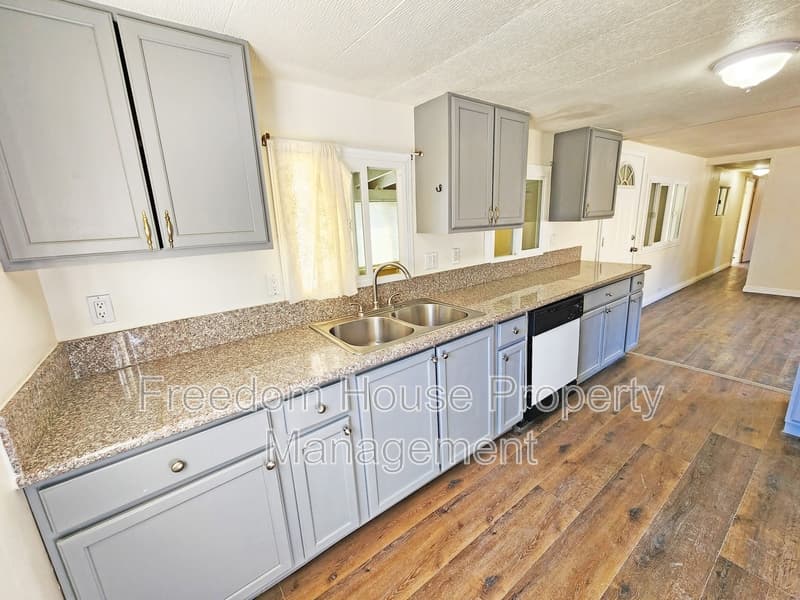 Pahrump Condo: 1080 West Windsong Lane - B