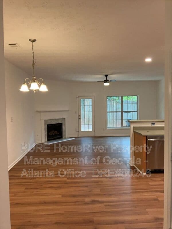 Avondale Estates Townhome: 768 Brookside Parc Ln