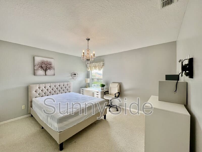 Kissimmee House: 1565 The Oaks Blvd
