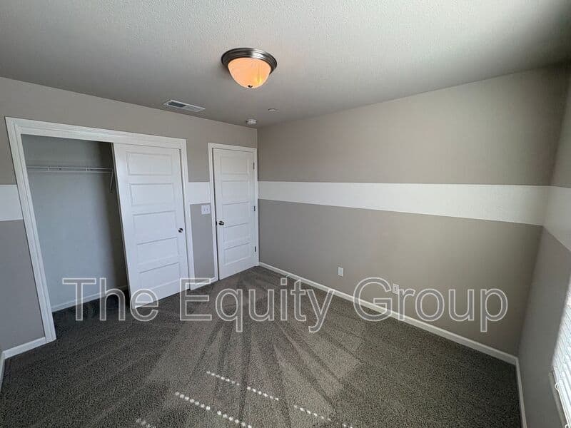 Clovis House: 3461 Alcove Way