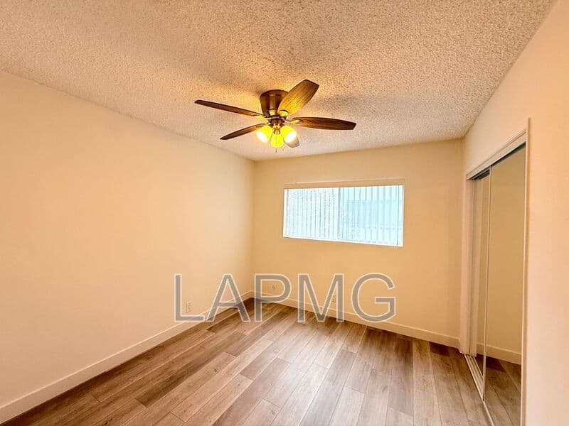 Burbank House: 711-715 E. Cypress Avenue