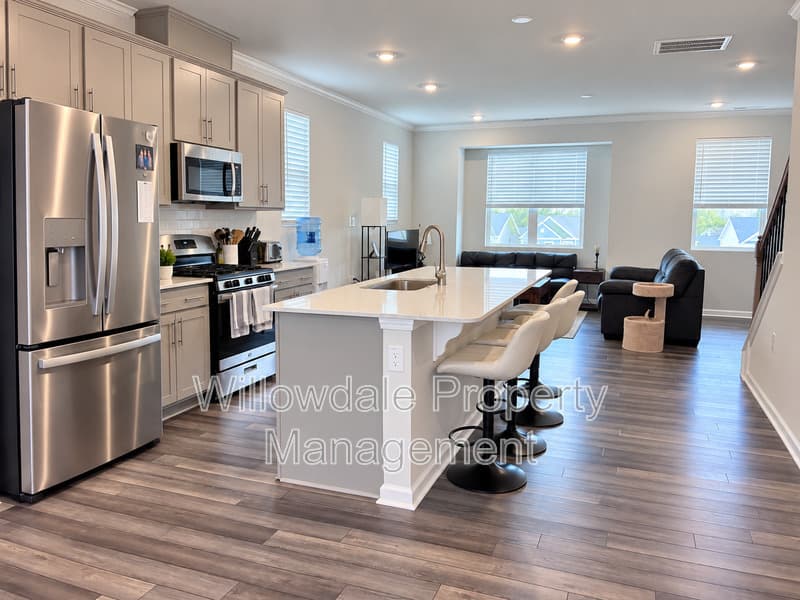 Raleigh Townhome: 158 Zealand Ct