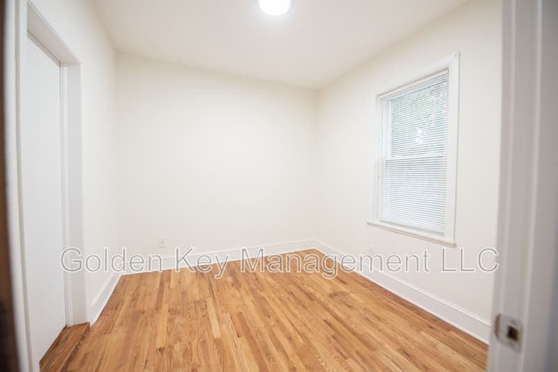 North Olmsted Condo: 5195 Dover Center Road - 1