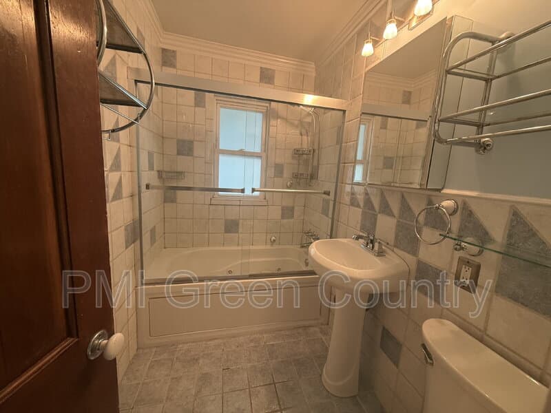 Tulsa House: 2811 E 1st Pl