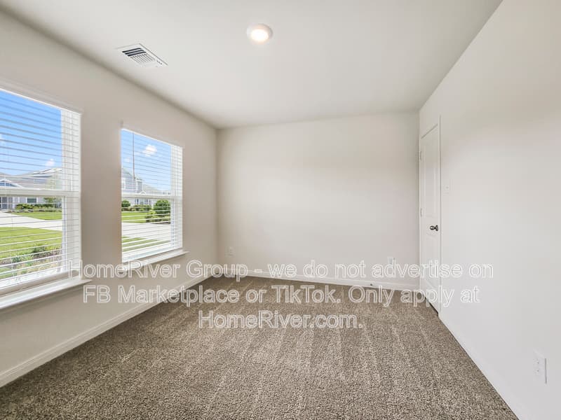 Fort Worth House: 9972 Fighting Falcon Way