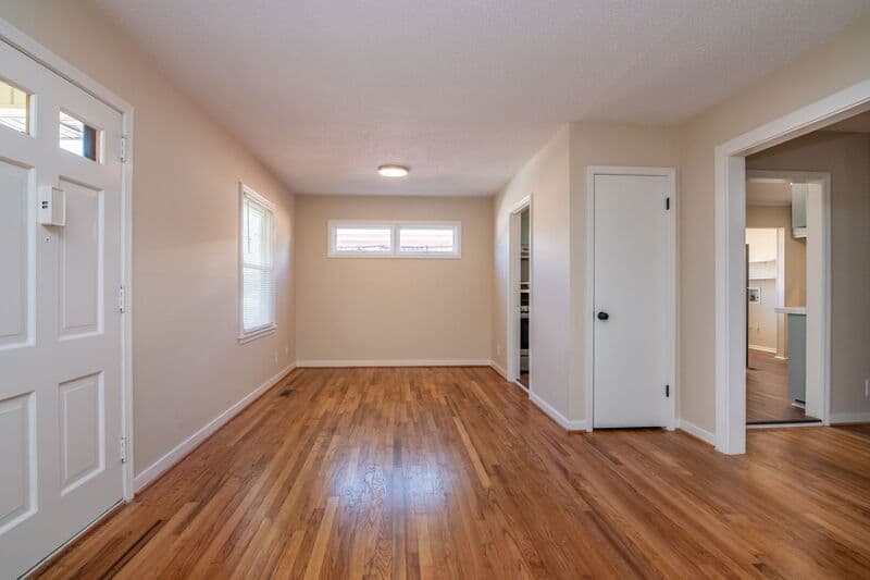 Birmingham House: 629 McCary SW