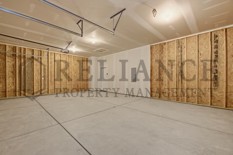 Valley Center House: 701 E Elmwood St