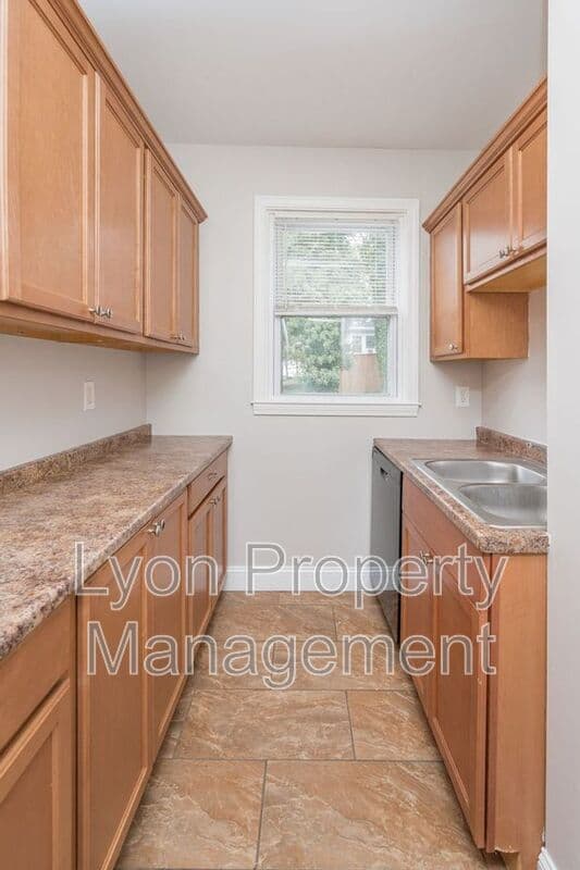 Providence Condo: 1213 Smith St