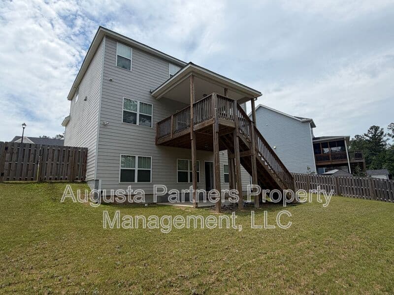 Evans House: 3500 Hilltop Trail
