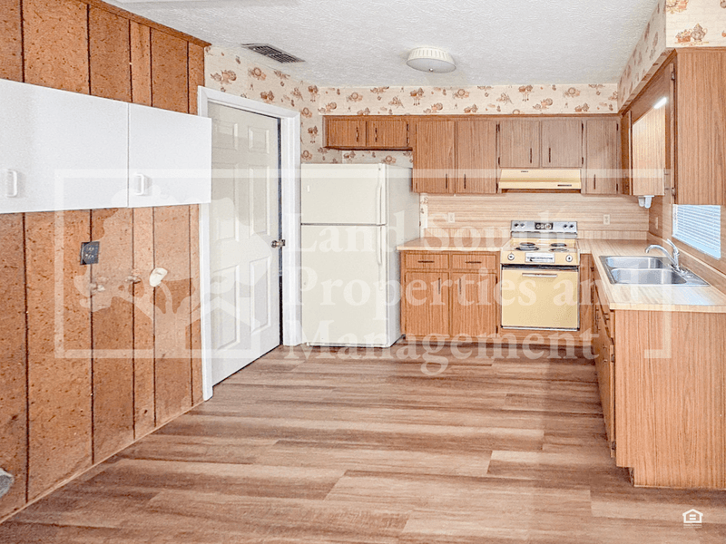 Lakeland House: 708 Boyd Court