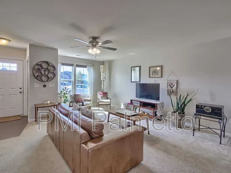 Lexington House: 1218 Denali Ct
