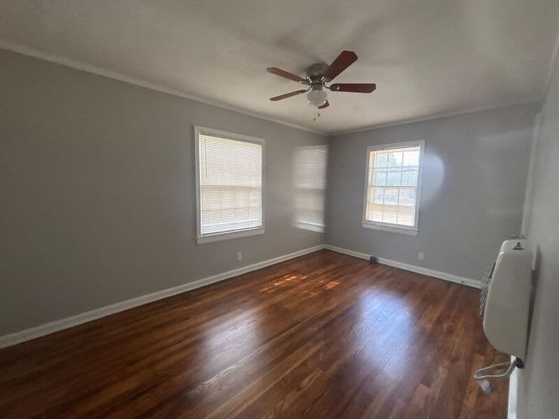 Memphis House: 3982 Overton Crossing St