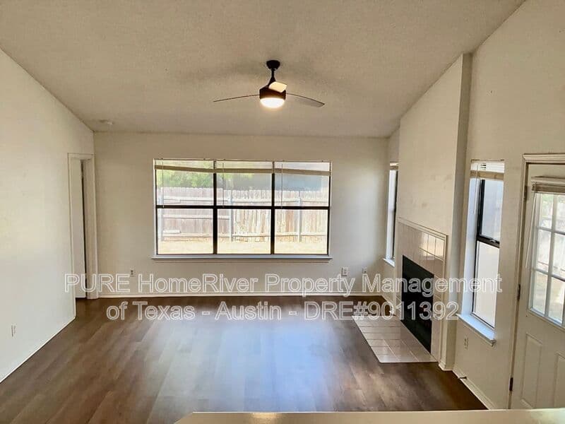 Cedar Park House: 3002 Cottonweed Trl