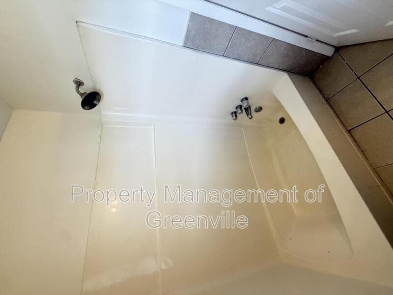 Greenville Condo: 6526 White Horse Rd