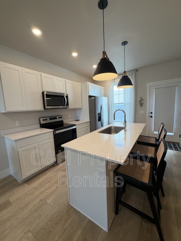 Billings Condo: 6105 Elysian Road, Unit 101