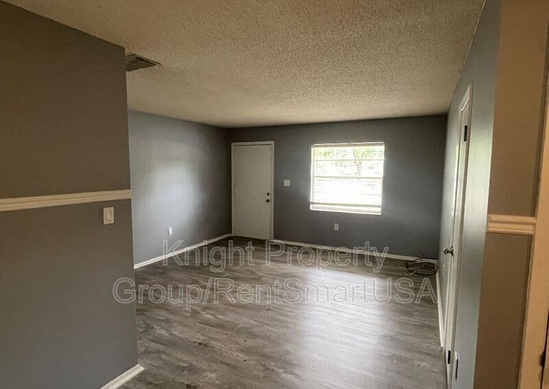 Winter Haven House: 98 Surf Dr.