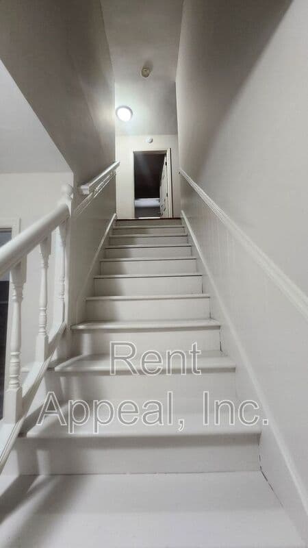 South Fulton House: 505 San Remo Ct
